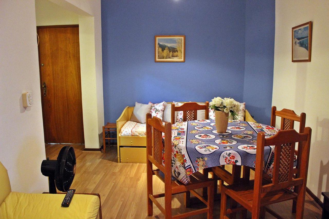 Apartamento Familiar - Praia Da Enseada Гуаружа Экстерьер фото
